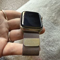 1 New 1  New Used I Watch 