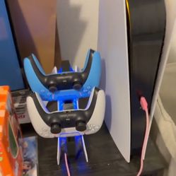 Ps5+2 Controllers