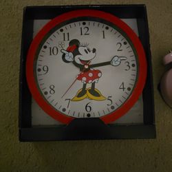 Minnie Mouse Wall Clock