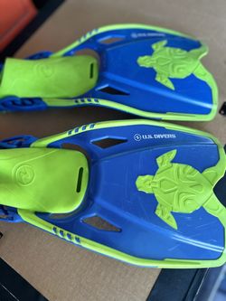 U.S. Diver Fins Size (5-8) LG