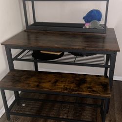 Free Table Pick Up 