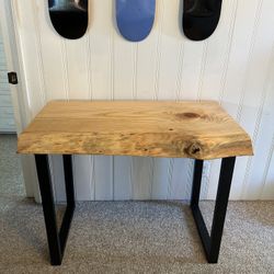 Desk 40”x20”x30” 