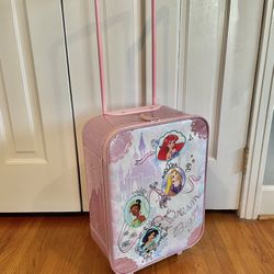 Disney Princesses - Toddler Rolling Suitcase