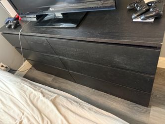 King bed and dresser