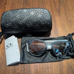 Women's Oakley Sielo SQ Matte Crystal Black/Deep Water Polar Prizm