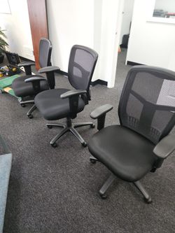 Office Chairs 