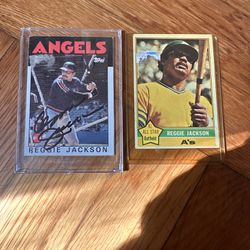 2 Reggie Jackson Baseball Cards 