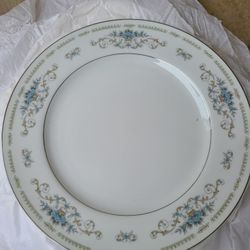 Porcelain Plates 