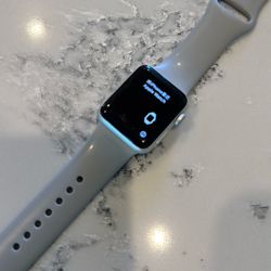 Apple Watch Series 3 - 38mm Aluminum Case - Excellent Condition 