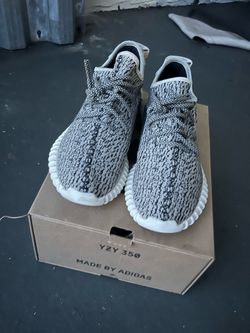 Yeezy turtle dove 2022 size 11