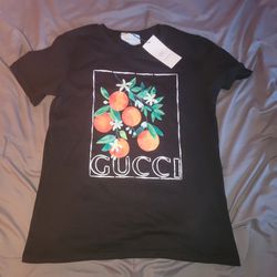 Gucci T-shirt Size LG 