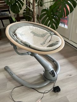 Maxi-Cosi Baby Electric Swing Bassinet