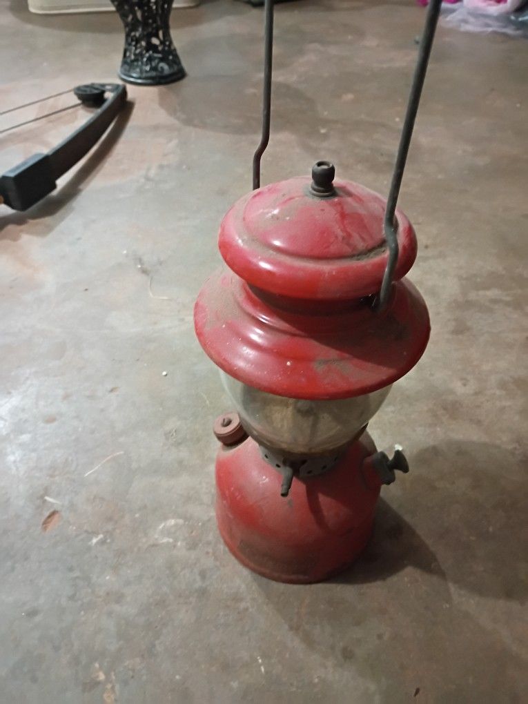 Vintage Coleman Lantern 