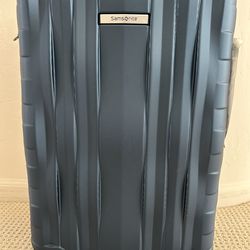 Samsonite Carry On Luggage