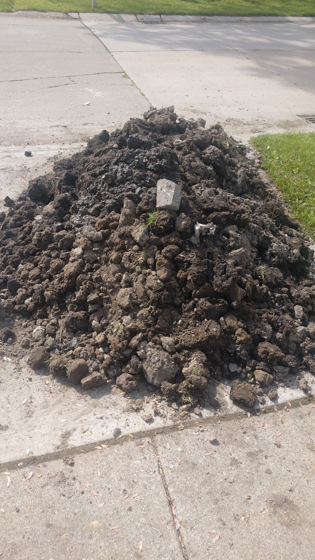 Free Dirt and Stones/Rocks - Canton