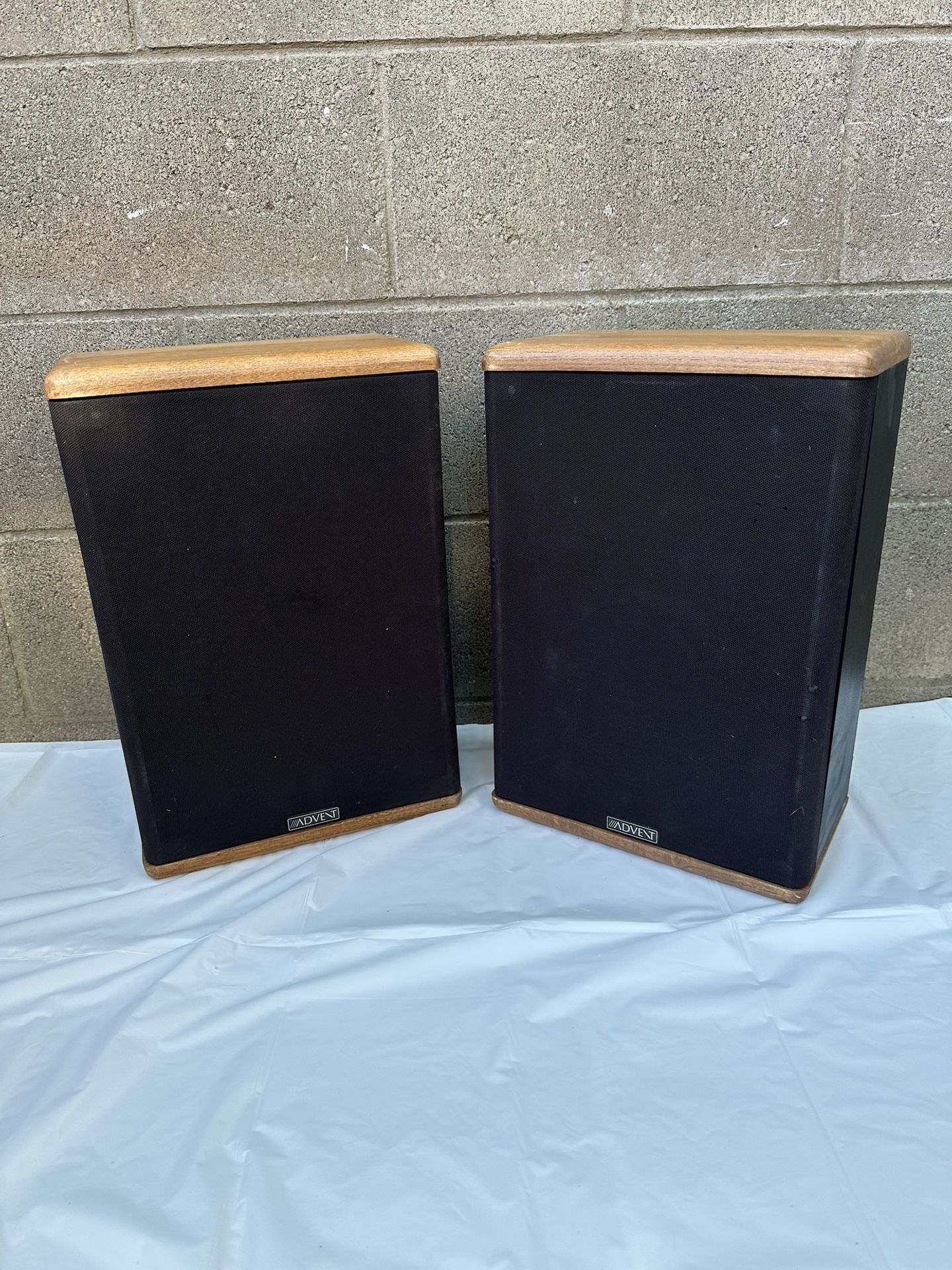 Advent Baby 1002 Bookshelf Speakers