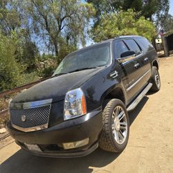 2007 Escalade Part Out, Partes