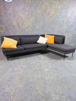 Sectional couch