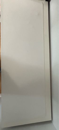 White desk with desk cover