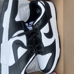 Nike Panda Dunks