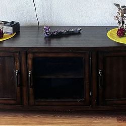 TV stand