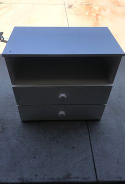 Dresser book shelf