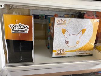 Pokémon TCG 30th Celebration Elite Trainer Box
