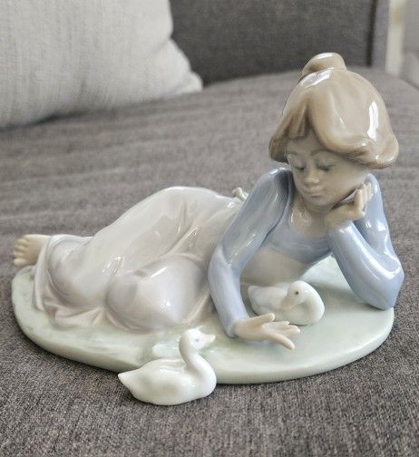 Lladro #5609 Playful Friends, Retired