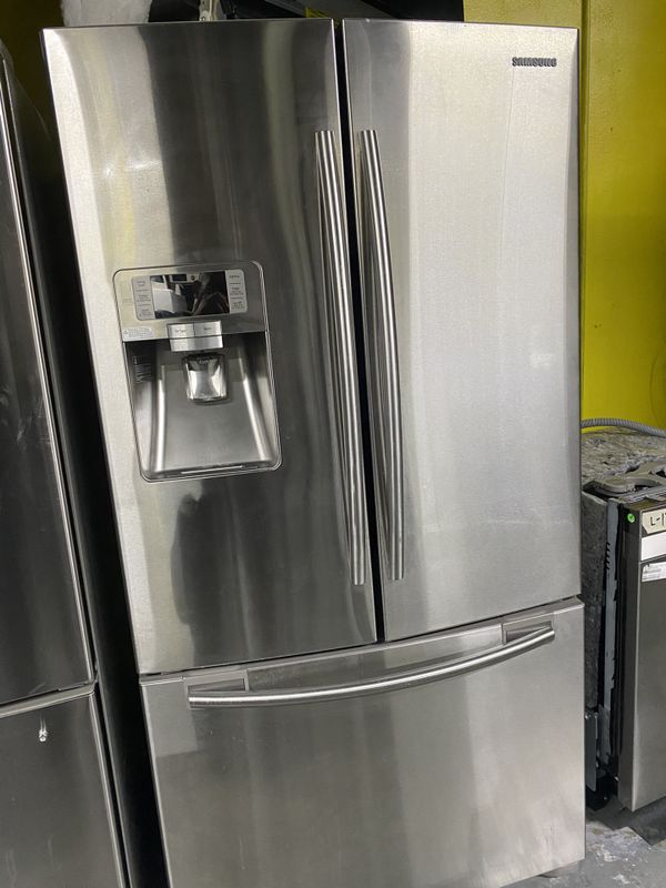 Samsung 3 door stainless steel refrigerator for Sale in Chula Vista, CA