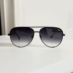 QUAY High Key Sunglasses Black Frame / Fade Lens