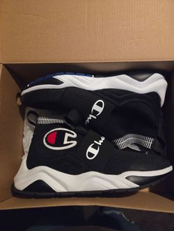 CHAMPION SHOES SIZE 6Y