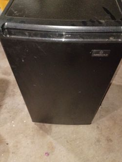 Black mini fridge