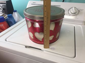 Empty can with hearts