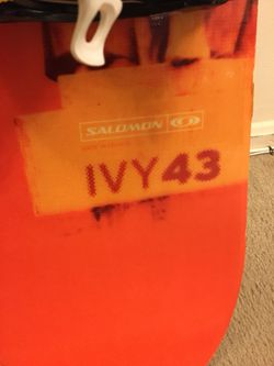 Modig rig instans Salomon Ivy 143 cm Snowboard with Bindings for Sale in Arlington, VA -  OfferUp