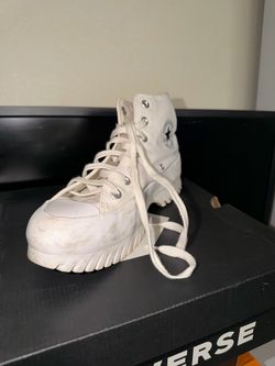 Converse Chuck Taylor High Top Sneakers