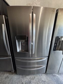LG 4 Door Stainless Steel Refrigerator 36 Inch Wide Works Great