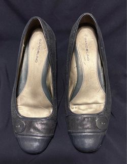 Bandolino medallion n blueWomens flat shoes suede size 8.5