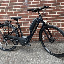 Like New Trek Verve 2 Plus E Bike Very low miles 