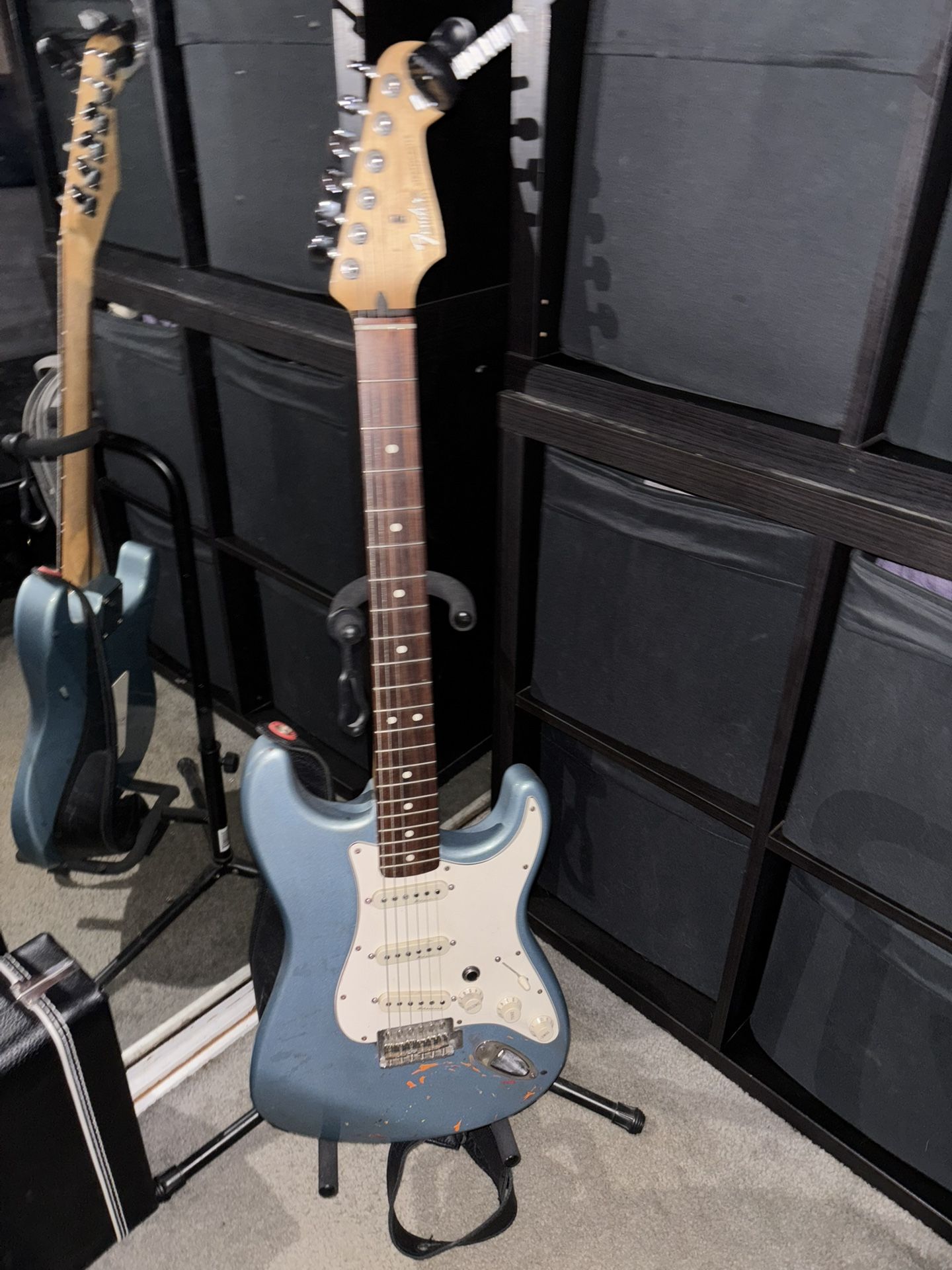 Fender Mim Strat With Noiseless Pups And Kill switch