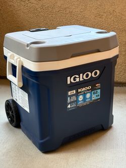 Igloo MaxCold Latitude 62qt. Rolling Cooler