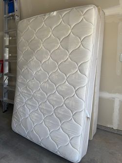 Full (double) size mattress and boxspring