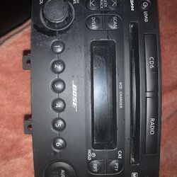 2007 Nissan 350z stock Bose 6 disk, mp3, radio