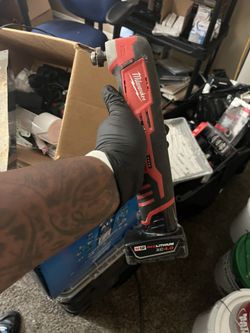 Milwaukee Multi Tool