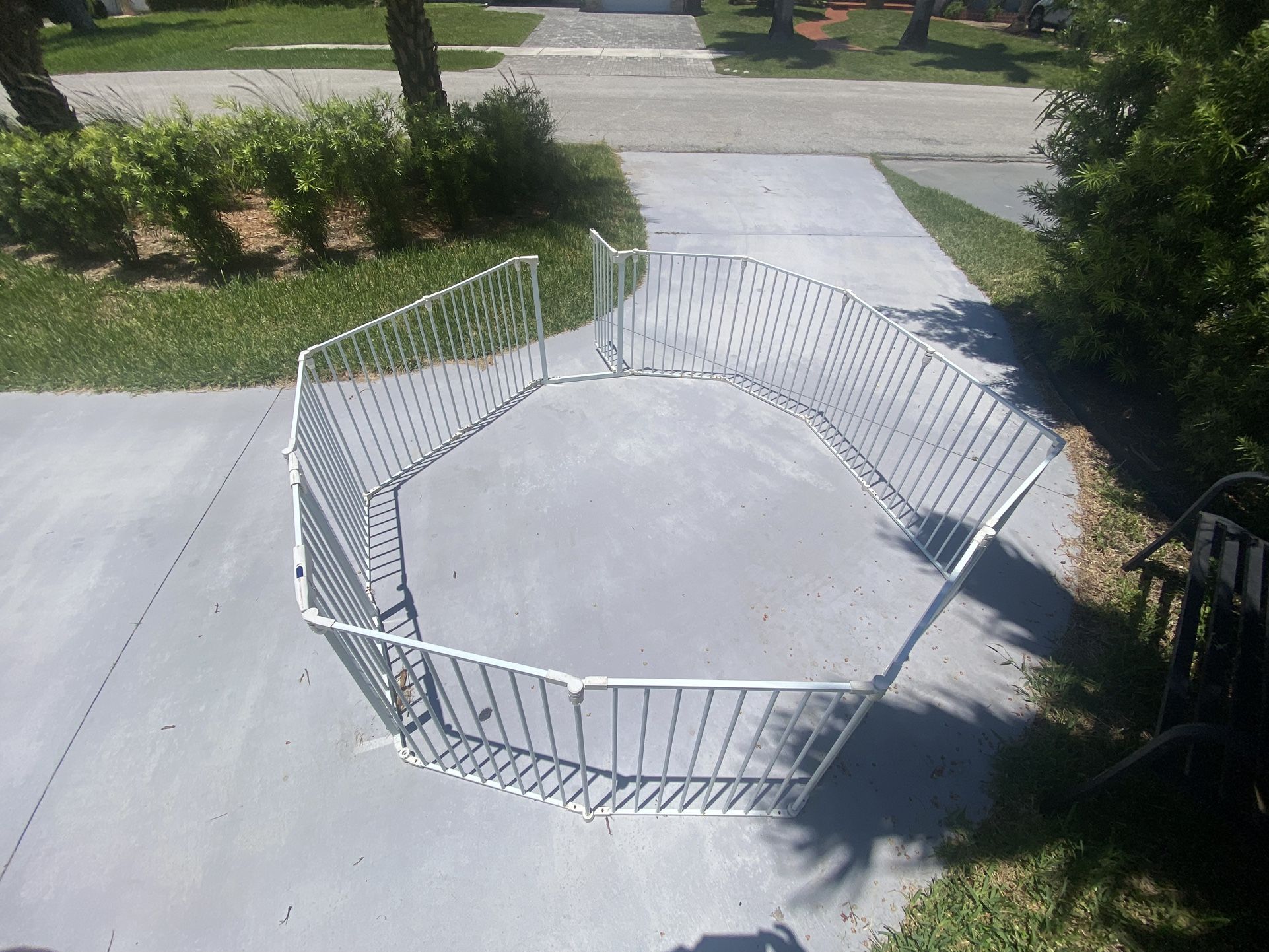 Large Baby/ pet Play Area