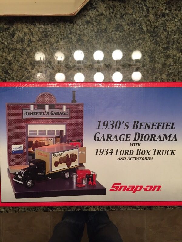 SNAP ON 1930 Benefiel Garage Diorama