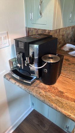 Jura E8 Plus Milk Cool Control