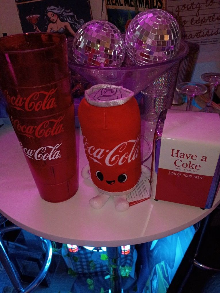 RETRO COCA-COLA THINGS