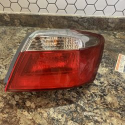 Honda Accord Passenger Tail Light
