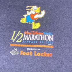 Disney Vintage Long Sleeve Footlocker 1999 Marathon Size M 