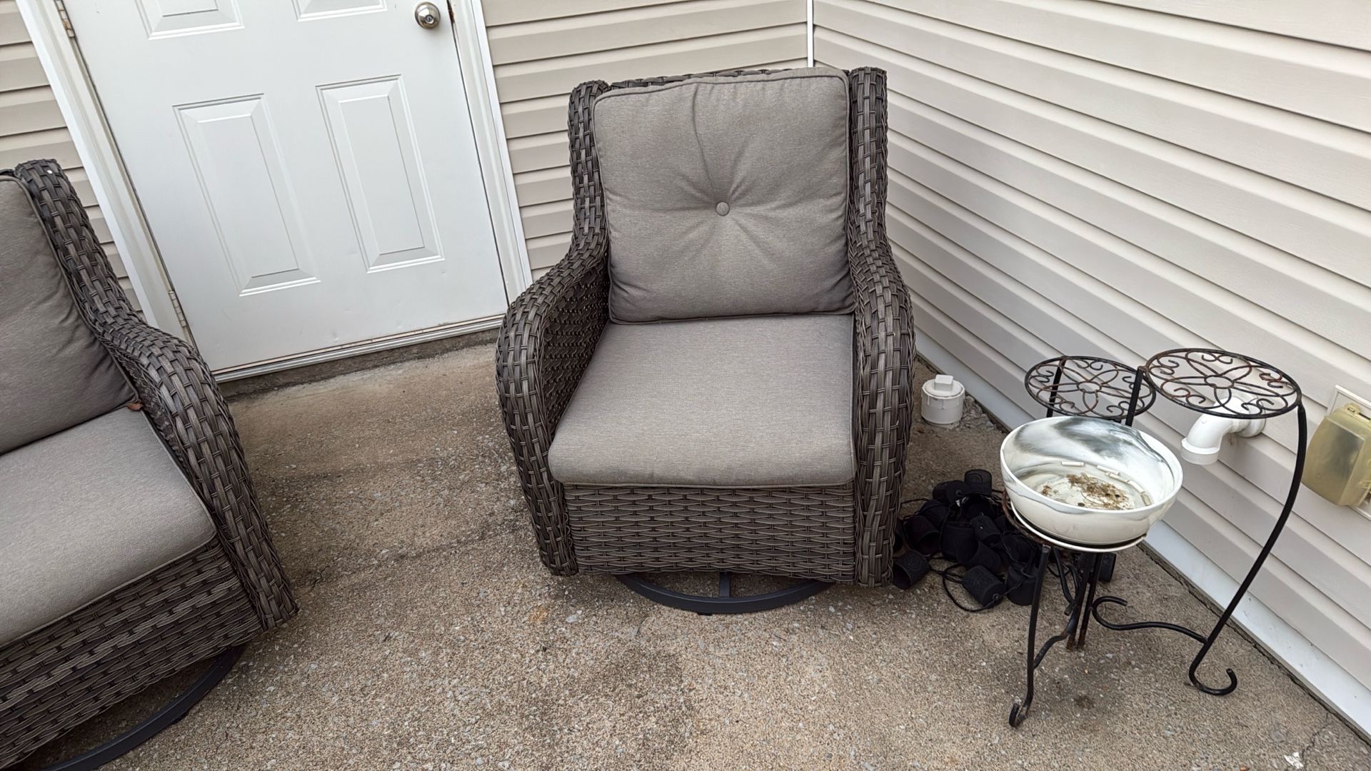 All Weather Outdoor Swivel Chairs